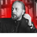 Γιάννης Ρίτσος: «Άφησέ με να ‘ρθω μαζί σου λίγο πιο κάτω ως τη…»