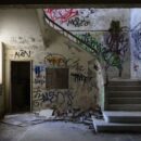 Τα ξεχασμένα σπίτια – της Τσαμπίκας Χατζηνικόλα