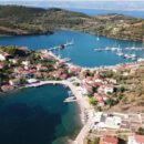 Τριζόνια, το μοναδικό νησί του Κορινθιακού που κατοικείται